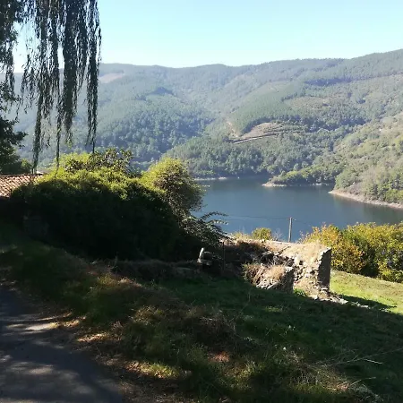 Casa Campacinas Casas Vacacional Con Vistas Del Rio Hébergement de vacances O Carballo